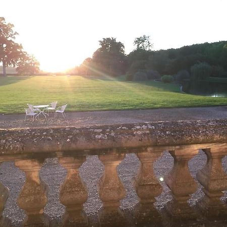 Charming Romantic Tower In Chateau Estate Ocquerre Esterno foto