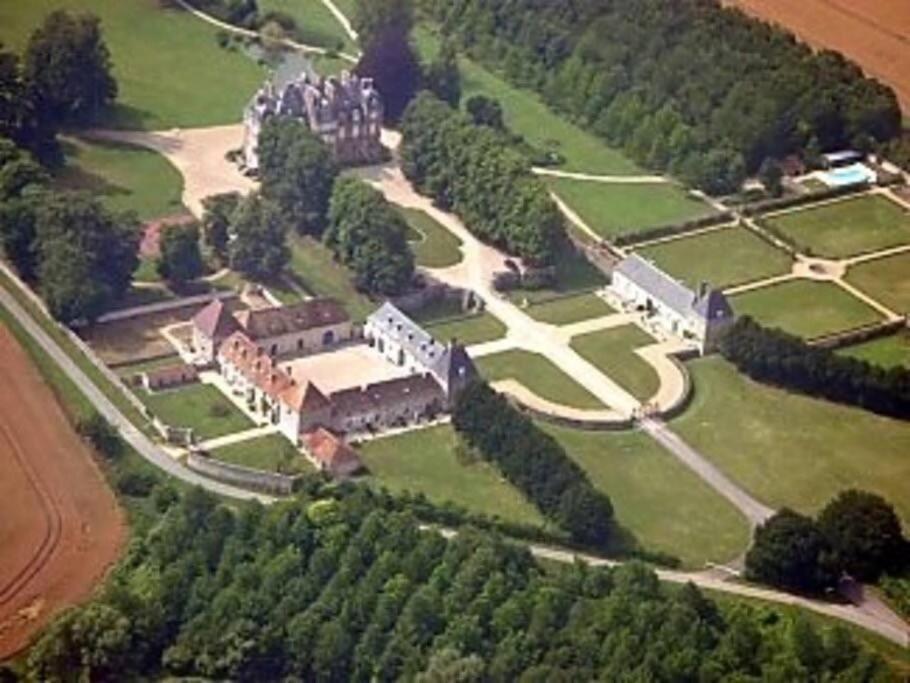 Charming Romantic Tower In Chateau Estate Ocquerre Esterno foto